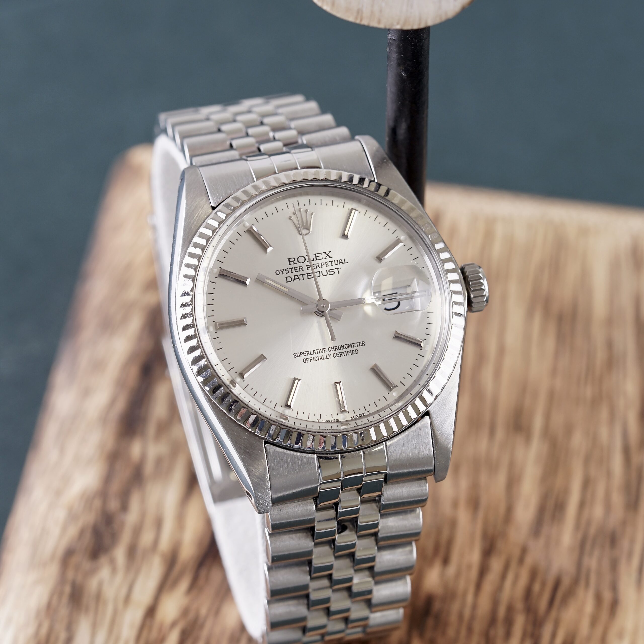 5899F890 FD21 437F BE05 1B073D3C2E3C 1 201 a scaled Langedyk Vintage Watches