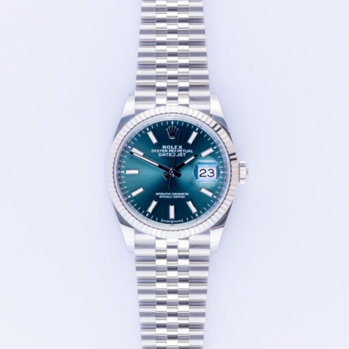 2E0B9097-1CG-3M-C.jpg