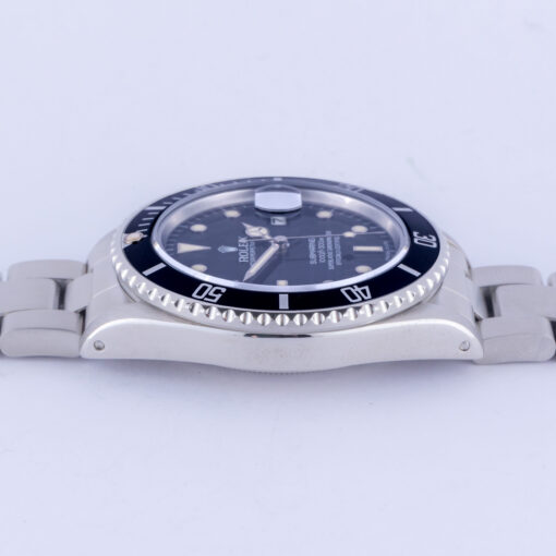 rolex-submariner-16800-2