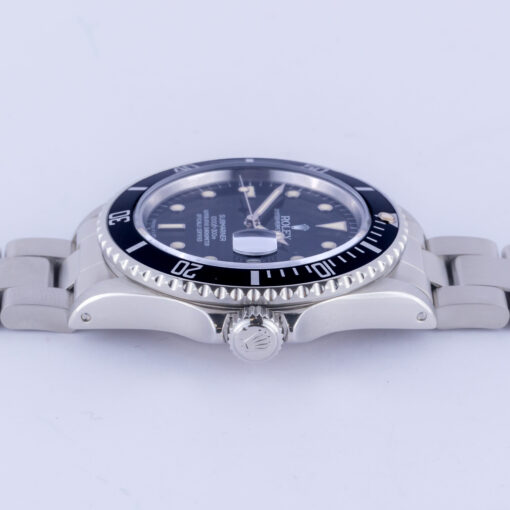 rolex-submariner-16800-2