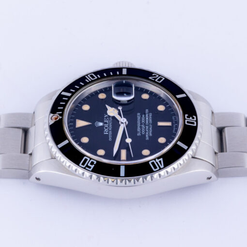 rolex-submariner-16800-3