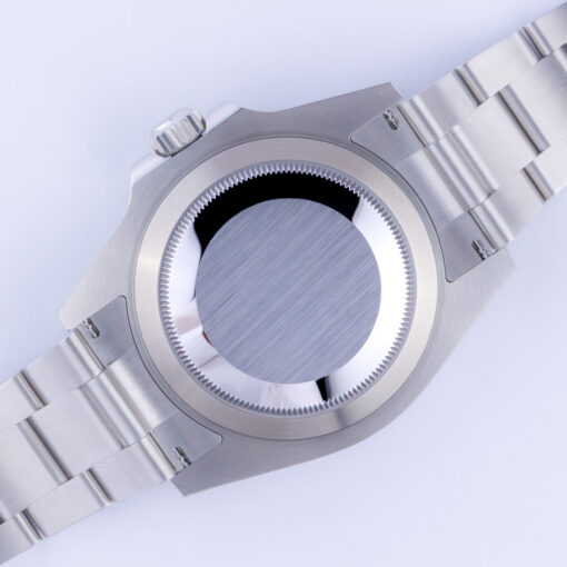 rolex-submariner-date-126610ln-4