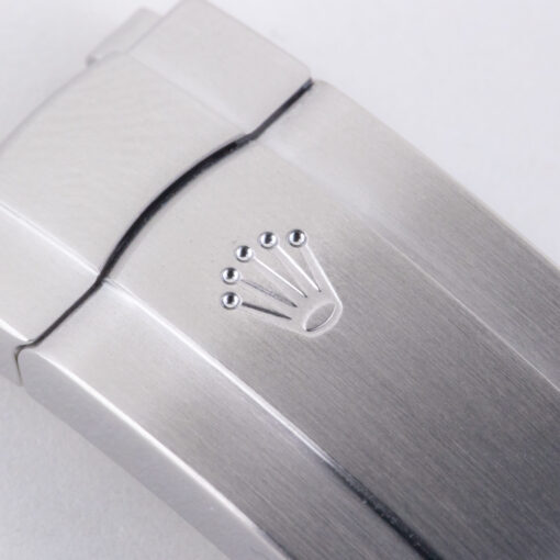rolex-oyster-perpetual-124300-8