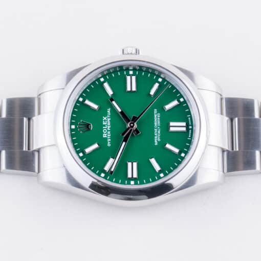 rolex-oyster-perpetual-124300-10